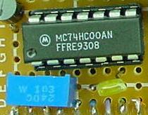 38-kHz oscillator circuit