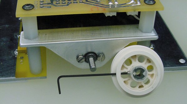 Side view of Jet, showing off an aluminum motor mount and LEGO hub with setscrew