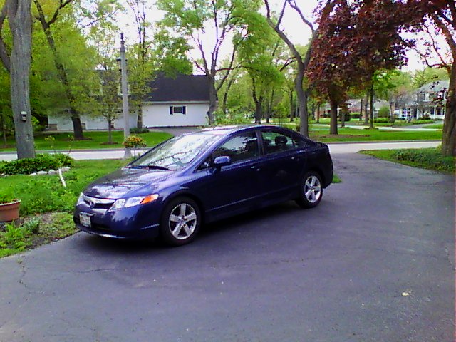 Automobile visible