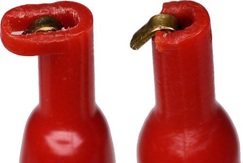 Intact and broken IC hook tip